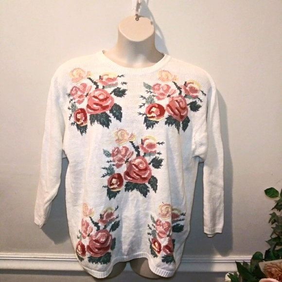 Vintage Chrysantheme Woman Cottagecore/Grannycore Style Rose Embroidered Sweater - Picture 10 of 10